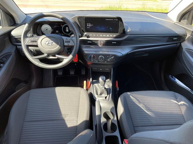 Hyundai I 20 1.2 MPI Comfort Smart *2121km NAP* | Navi | Camera | Cruise | LM velgen |