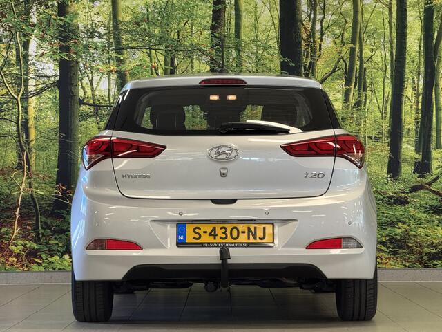 Hyundai I 20 1.4 Business Edition | Automaat! | Camera | Trekhaak | Navigatie | Parkeersensoren | DAB+ | Cruise Control | 16" Lichtmetaal | Lane Assist | Isofix | Airconditioning |