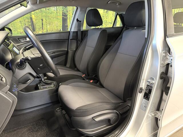 Hyundai I 20 1.4 Business Edition | Automaat! | Camera | Trekhaak | Navigatie | Parkeersensoren | DAB+ | Cruise Control | 16" Lichtmetaal | Lane Assist | Isofix | Airconditioning |