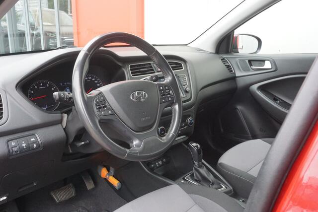 Hyundai I 20 1.0 T-GDI Comfort | Automaat | Camera | Trekhaak | Cruise Control | Navigatie | Origineel NL |