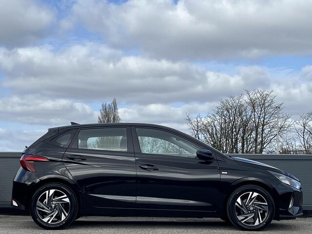 Hyundai I 20 1.0 T-GDI 100 PK Comfort Smart | Ingebouwde navigatie | Achteruitrijcamera | Android Auto & Apple Carplay | Fabrieksgarantie 03-2028 |