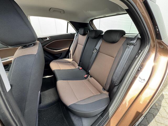 Hyundai I 20 1.0 T-GDI Comfort / 1e eig. / Navigatie / Climate Control / Cruise Control / Camera achter + parkeersensoren achter /