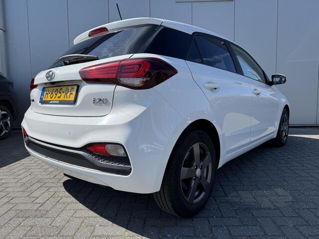 Hyundai I 20 1.0 T-GDI Comfort / Navigatie + Apple Carplay/Android Auto/ Climate Control/ LM Velgen / Getinte Rame