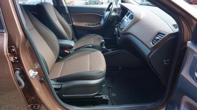 Hyundai I 20 1.0 T-GDI 101pk 5Drs Comfort Navi A-Camera LED Clima Cruise Control *1e Eigenaar* NL Auto! 50931km!