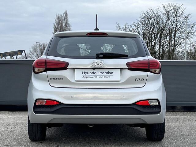 Hyundai I 20 1.0 T-GDI 100PK Automaat Comfort | Geïntegreerde navigatie | Android Auto Apple Carplay | Camera & Pdc | Stoel & stuurverwarming |