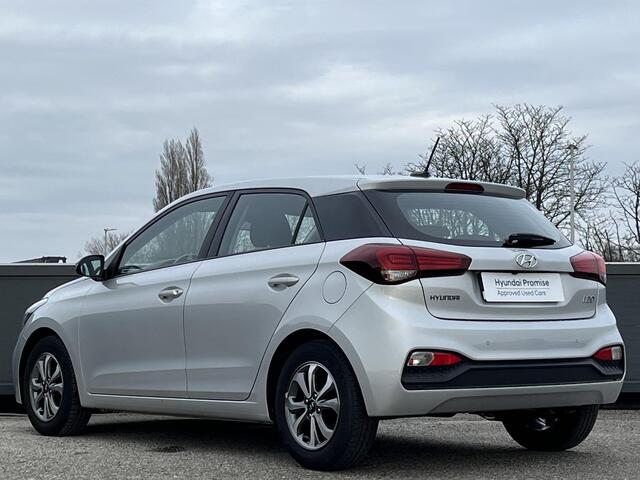 Hyundai I 20 1.0 T-GDI 100PK Automaat Comfort | Geïntegreerde navigatie | Android Auto Apple Carplay | Camera & Pdc | Stoel & stuurverwarming |