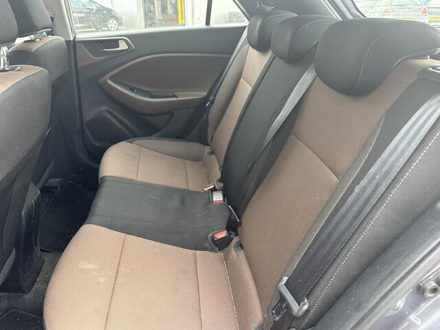 Hyundai I 20 1.0 T-GDI Comfort | Nieuw Binnen | Navigatie | Camera | Climate Control | APK 10-11-2026 |