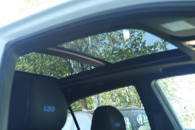 Hyundai I 20 1.0 T-GDI 120PK PREMIUM | PANO | CAMERA | NAVI | CRUISE | CLIMATE
