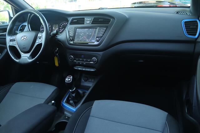 Hyundai I 20 1.0 T-GDI 120PK PREMIUM | PANO | CAMERA | NAVI | CRUISE | CLIMATE