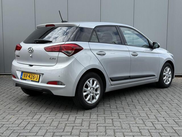 Hyundai I 20 1.0 T-GDI Go! / Navigatie / Airco / Achteruitrijcamera / Lichtmetaal / Multifunctioneel Stuur / NL Auto /