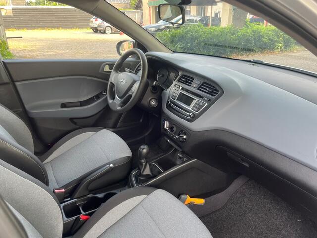 Hyundai I 20 1.2 LP I-DRIVE COOL / AIRCO / RADIO / ELEK. RAMEN / TREKHAAK