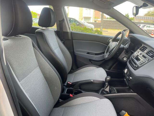 Hyundai I 20 1.2 LP I-DRIVE COOL / AIRCO / RADIO / ELEK. RAMEN / TREKHAAK