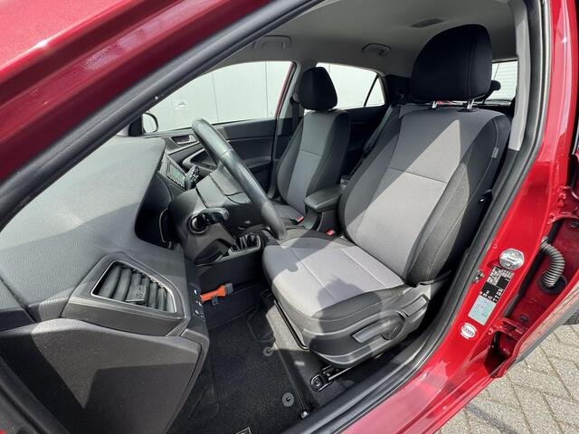 Hyundai I 20 1.0 T-GDI Comfort / Navigatie / Airco / Trekhaak / Cruise Control / Achteruitrijcamera / NL Auto /