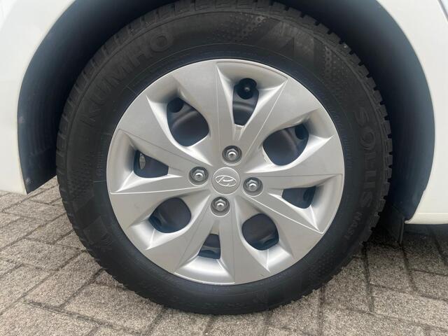 Hyundai I 20 1.2 GO DEALER ONDERHOUDEN AIRCO 1e eigenaar