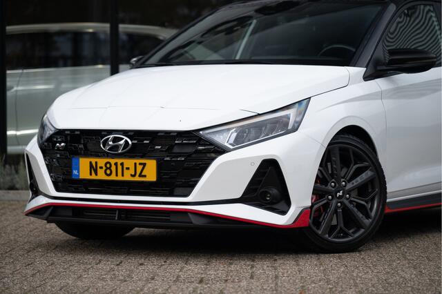 Hyundai I 20 1.6 N 204pk | Milltek Uitlaat | Zwart dak | Navi | Camera | Keyless