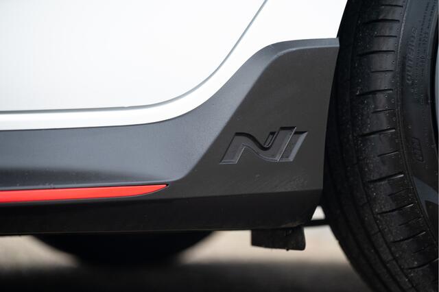 Hyundai I 20 1.6 N 204pk | Milltek Uitlaat | Zwart dak | Navi | Camera | Keyless