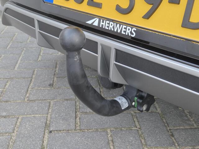 Hyundai I 20 1.0 T-GDI Premium / Fabrieksgarantie tot 02-2029 / Dealer onderhouden / Allseason banden / Trekhaak afneembaar / Stuur-, Stoel en Achterbank verwarming / Trekgewicht 1110 kg / Achteruitrijcamera / Keyless Entry/Start /