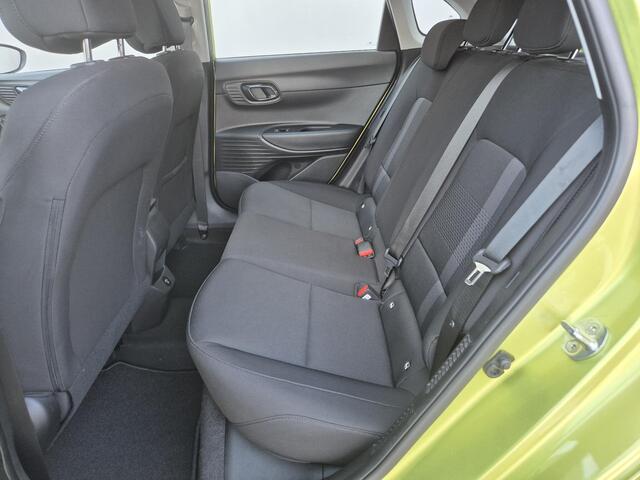 Hyundai I 20 1.0 T-GDI Premium / Fabrieksgarantie tot 02-2029 / Dealer onderhouden / Allseason banden / Trekhaak afneembaar / Stuur-, Stoel en Achterbank verwarming / Trekgewicht 1110 kg / Achteruitrijcamera / Keyless Entry/Start /