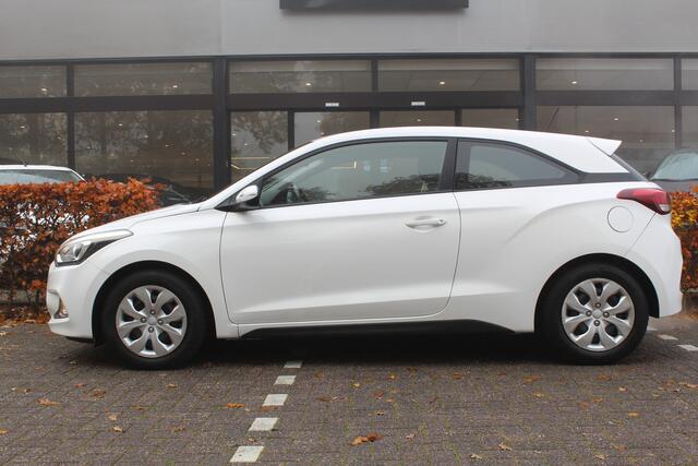 Hyundai I 20 Coupé 1.0 T-GDI Comfort | Rijklaar | Navi | Trekhaak | Cruise | DAB+ | Clima | Bluetooth | Camera |