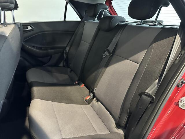 Hyundai I 20 1.0 T-GDI Comfort TREKHAAK | NAVIGATIE | PARKEERSENSOREN ACHTER | ACHTERUITRIJCAMERA