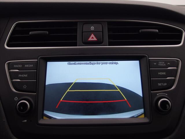 Hyundai I 20 1.0 T-GDI Comfort CARPLAY / CAMERA / DAB+ / CRUISE / PDC / NL-AUTO