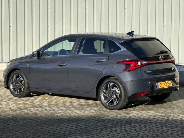 Hyundai I 20 1.0 T-GDI Premium / Nederlandse Auto / Fabrieksgarantie t/m 02-2028 / Apple CarPlay/Android Auto / Navigatie / Bose Audio / Stoel- en Stuurverwarming / Keyless Entry / Climate Control / Achteruitrijcamera / Parkeersensoren voor + achter / Full LED verlich