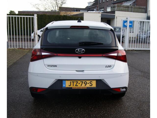 Hyundai I 20 1.2 MPI Comfort Airco,Camera,Cruise,Pdc,RIJKLAARPRIJS!!