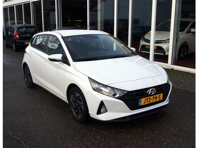 Hyundai I 20 1.2 MPI Comfort Airco,Camera,Cruise,Pdc,RIJKLAARPRIJS!!