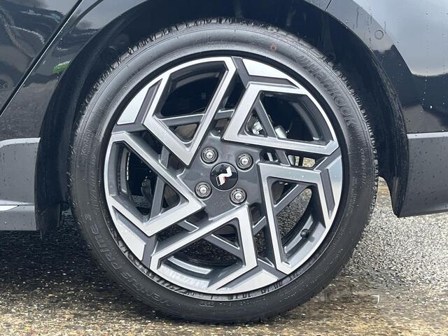 Hyundai I 20 1.0 T-GDI 100PK N Line | Full LED Verlichting | N-Line Pack | Geïntegreerde navigatiesysteem | Achteruitrijcamera | Fabrieksgarantie 01-2031 |