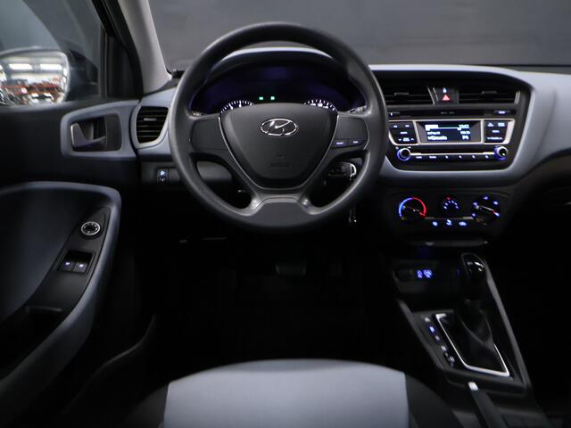 Hyundai I 20 1.4i i-Vision Automaat [TREKHAAK, AIRCO, PARKEERSENSOR, RADIO, NIEUWSTAAT]