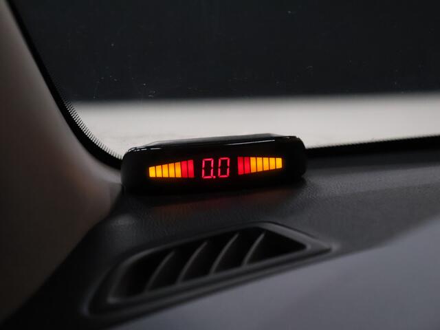 Hyundai I 20 1.4i i-Vision Automaat [TREKHAAK, AIRCO, PARKEERSENSOR, RADIO, NIEUWSTAAT]