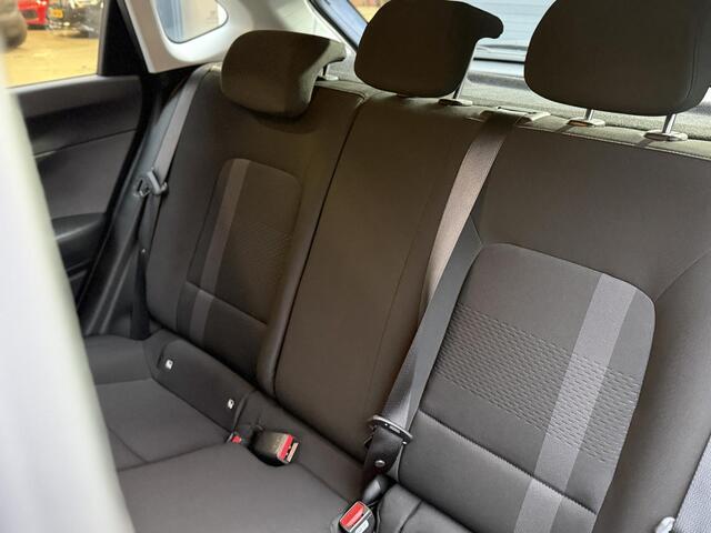 Hyundai I 20 1.2 MPI Comfort Smart l Facelift l Stoelverwarming l Carplay l Lichtmetaal l Camera l Clima