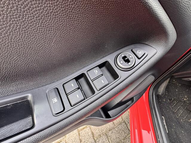 Hyundai I 20 1.0 T-GDI Comfort | Automaat | Camera achter | Trekhaak afneembaar | Cruise control | Wordt verwacht, bel voor een bezichtiging!