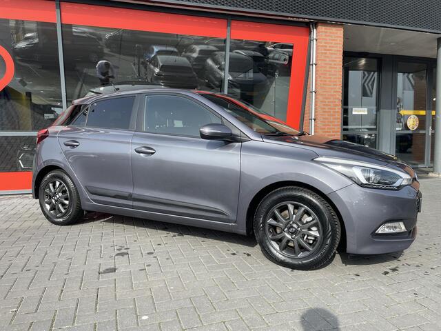 Hyundai I 20 1.0 T-GDI Black Edition / ACHTERUITRIJCAMERA / PARKEERSENSOREN / CRUISE CONTROL / AIRCO