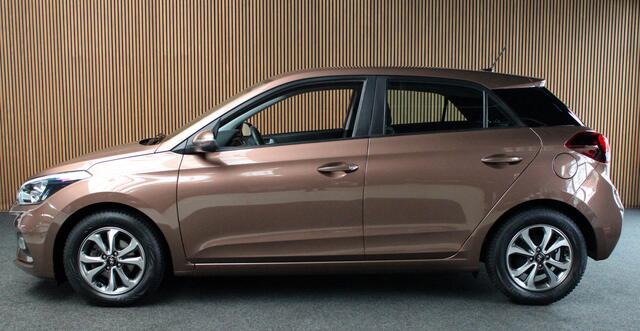 Hyundai I 20 1.2 LP i-Drive Cool Airco Navi Camera LM velgen
