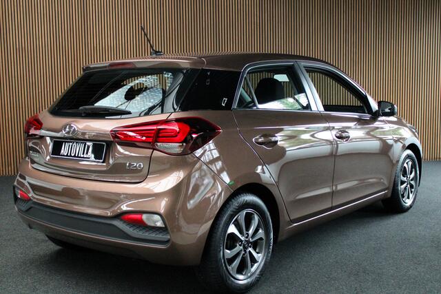 Hyundai I 20 1.2 LP i-Drive Cool Airco Navi Camera LM velgen