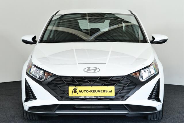 Hyundai I 20 1.2 MPI Comfort / Navi / Airco / CarPlay / Cam