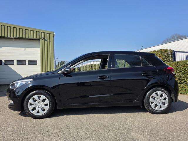 Hyundai I 20 1.0 T-GDI, Camera! Navigatie! Trekhaak! Apk 6-2027 Zondag OPEN!