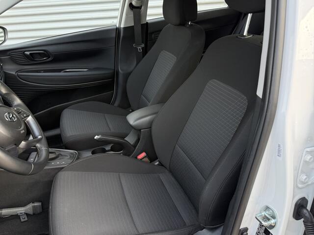 Hyundai I 20 1.0 T-GDI Comfort Automaat met slechts 15.163km!! | Camera | Cruise | Apple Carplay/Android Auto | Bluetooth | Dodehoekdetectie | RIJKLAARPRIJS INCL 12 MAANDEN GARANTIE EN BEURT