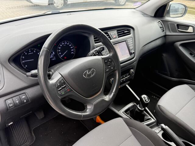 Hyundai I 20 1.0 T-GDI Comfort | Dealer onderhouden | Trekhaak | Camera | Navigatie