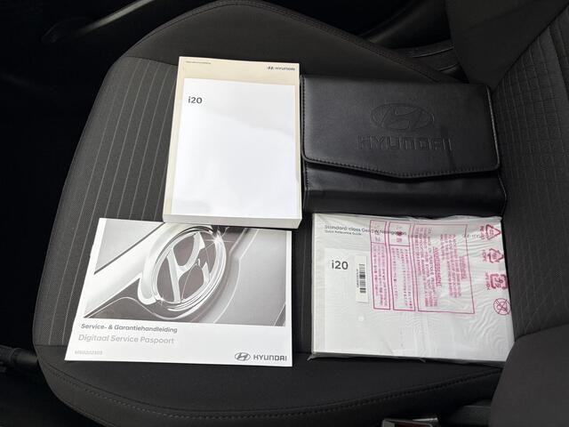 Hyundai I 20 1.0 T-GDI Premium / Trekhaak ( 1110 kg ) / Achteruitrijcamera / Parkeersensoren v/a / voorstoelen verwarmd /
