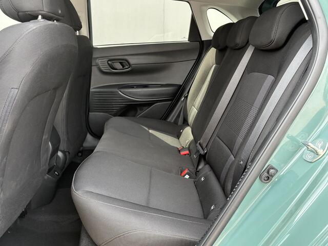 Hyundai I 20 1.0 T-GDI Comfort Smart Automaat / Fabrieksgarantie t/m 5-2030 / Navigatie / Apple Carplay/Android auto / Achteruitrijcamera / DAB /