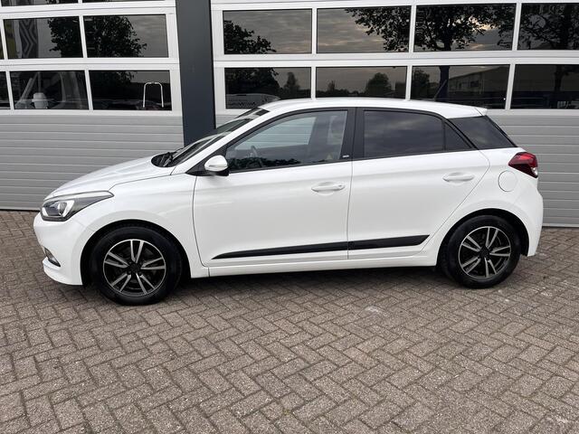 Hyundai I 20 1.0 T-GDI Go! CAMERA