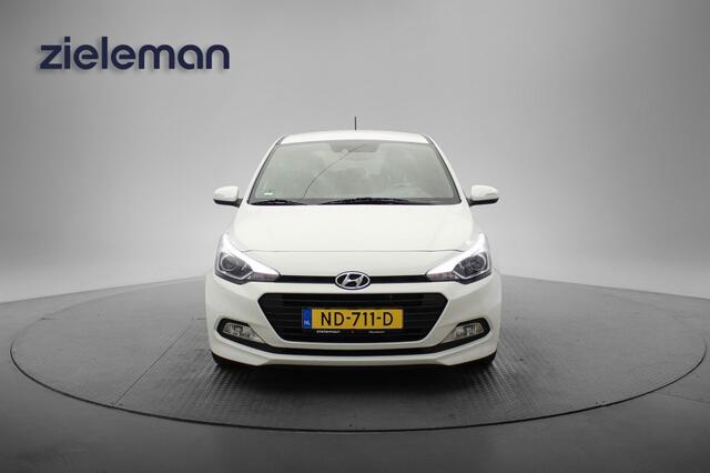 Hyundai I 20 1.0 T-GDI Go! - Navi, Camera, Cruise, Trekhaak
