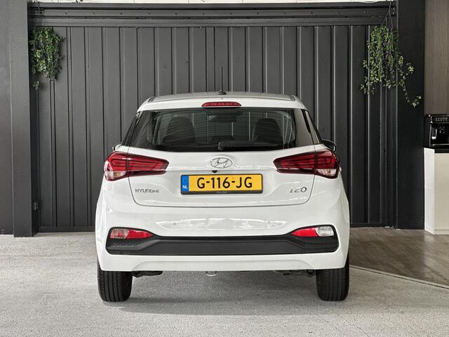 Hyundai I 20 1.0 T-GDI Comfort | 1 Eigenaar | Carplay | Achteruitrijcamera | Navigatie | Cruise Control | DAB Ontvanger |