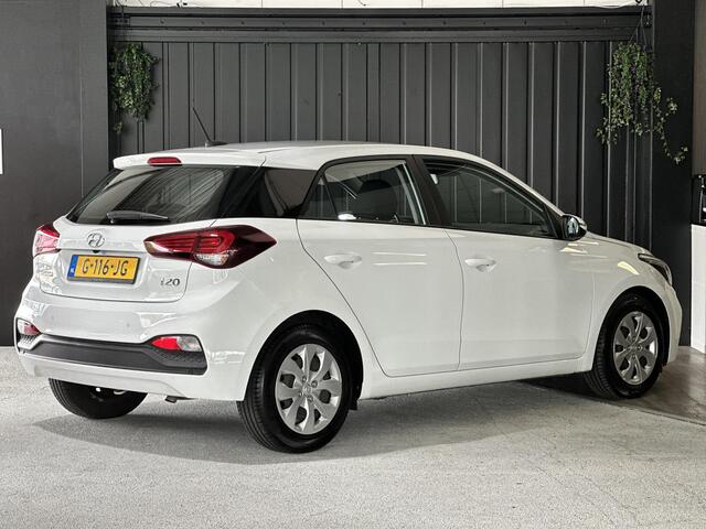 Hyundai I 20 1.0 T-GDI Comfort | 1 Eigenaar | Carplay | Achteruitrijcamera | Navigatie | Cruise Control | DAB Ontvanger |
