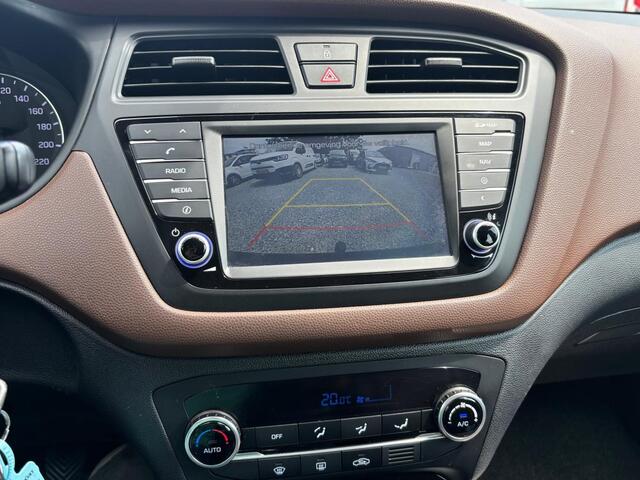 Hyundai I 20 BWJ 2017 | 1.0 T-GDI 100PK Comfort | TREKHAAK | CLIMA | CAMERA | CRUISE | NAVI | PDC |