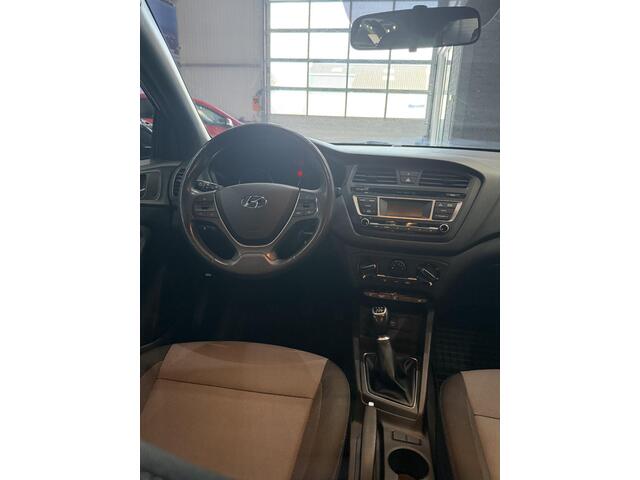 Hyundai I 20 1.0 T-GDI i-Motion STUURVERWARMING,STOELVERWARMING