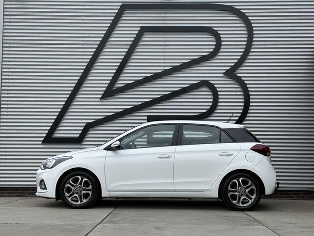 Hyundai I 20 1.0 T-GDI Comfort 1e Eigenaar|Navi|Camera|PDC|Airco|Trekhaak|LM Velgen|APK tot 03-2027