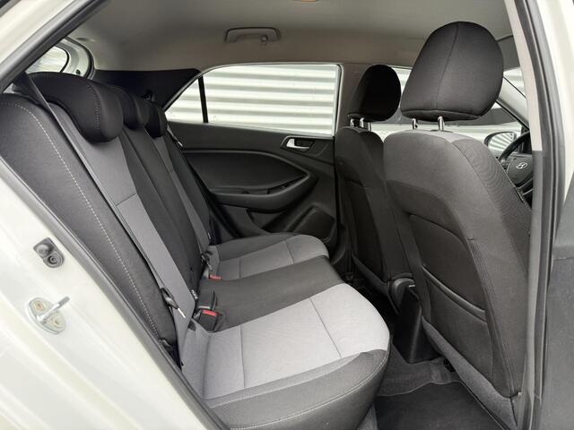 Hyundai I 20 1.0 T-GDI Comfort 1e Eigenaar|Navi|Camera|PDC|Airco|Trekhaak|LM Velgen|APK tot 03-2027